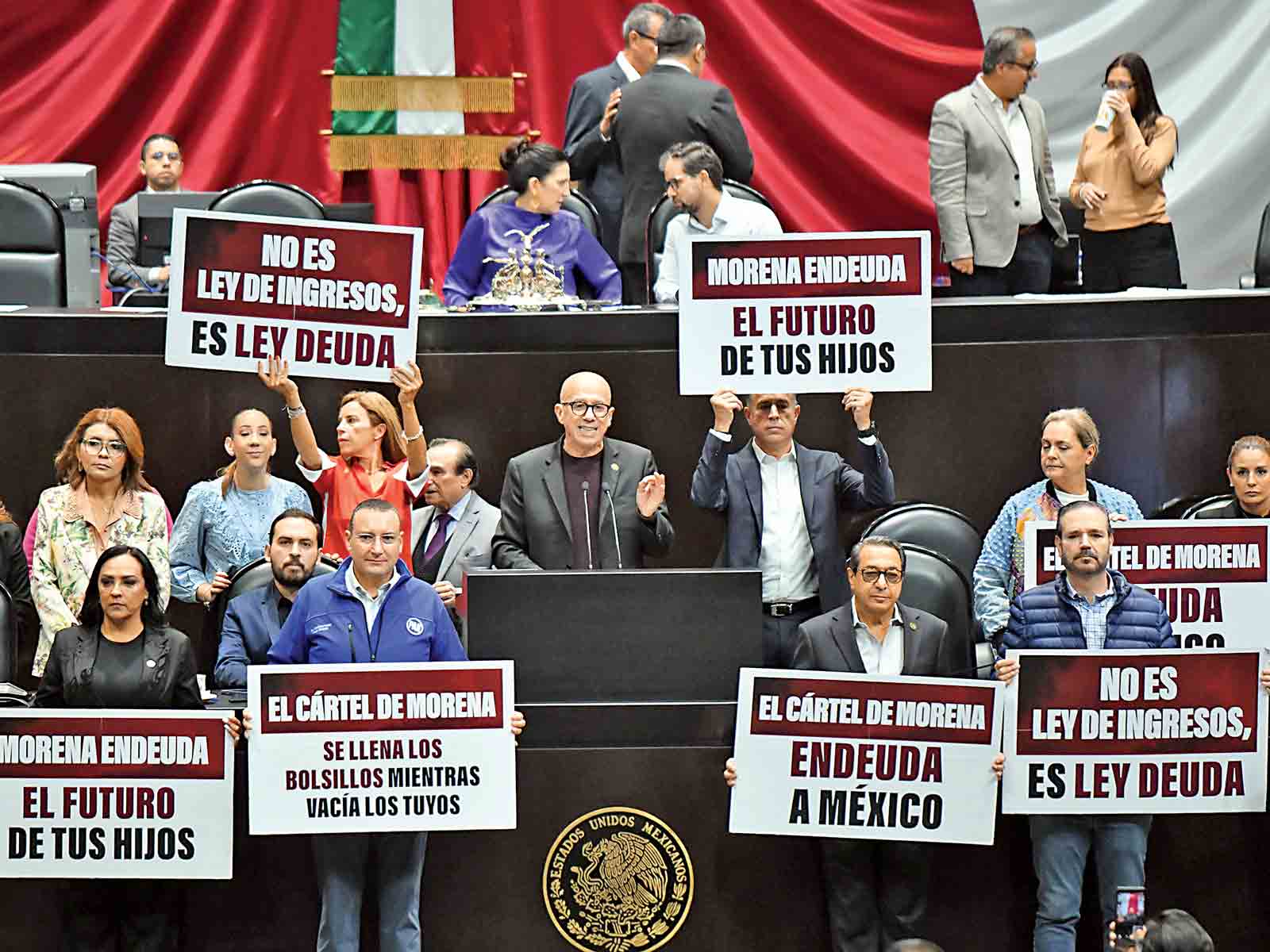 La Deuda Estatal Sube al Techo: Gobiernos y Fuerzas Políticas Concluyen Pacto para Aprobación de la Ley de Ingresos 2026