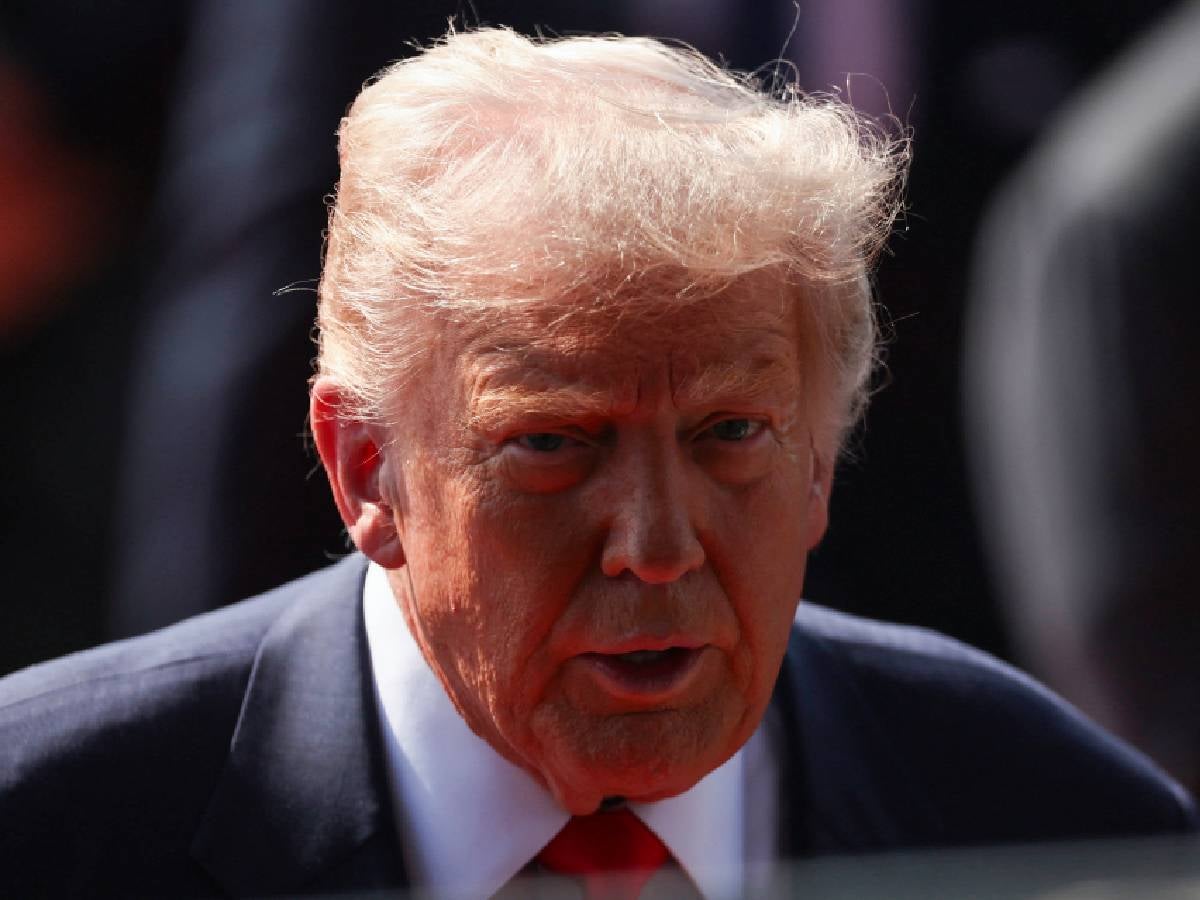 La tensa escena geopolítica: Trump apuesta por la diplomacia y retrasa la cumbre con Putin hasta que se alcen garantías claras para la estabilidad en Ucrania.