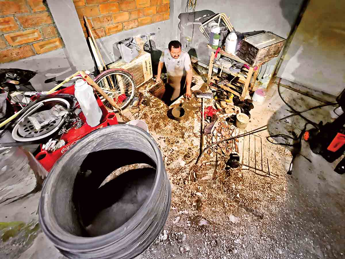 Veracruz a la deriva: la lenta recuperación en la zona más afectada por las inundaciones revela una grave crisis de gestión y planificación.