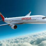 "Vuelo hacia la crisis: Siete importantes aerolíneas suspenden operaciones con Venezuela en medio de una alerta internacional"