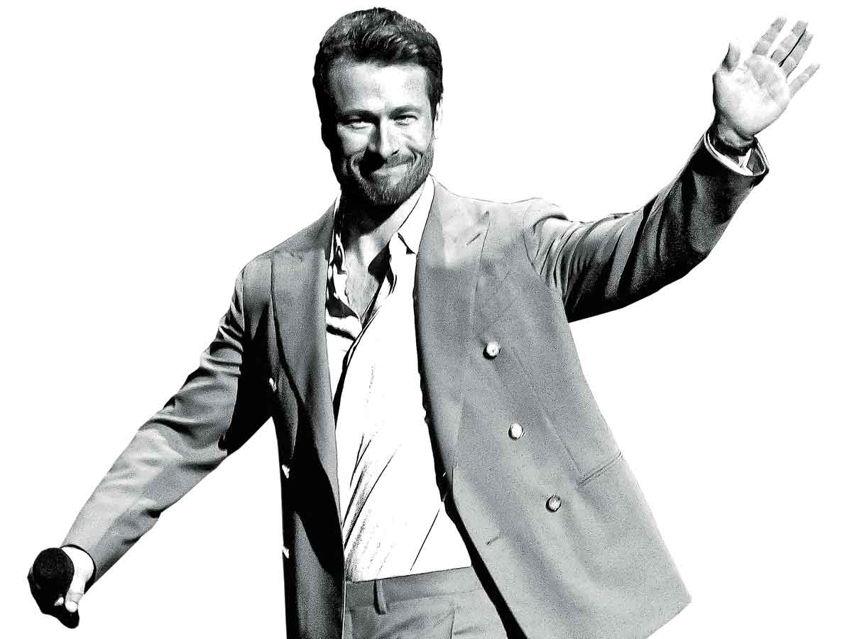 El ascenso de un astro: Glen Powell destaca en Hollywood con su talento y perseverancia