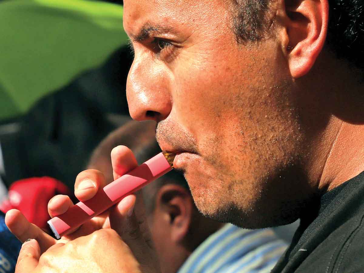 El negocio sucio del vapeo: 20 mil millones de pesos se esfuman en la oscuridad