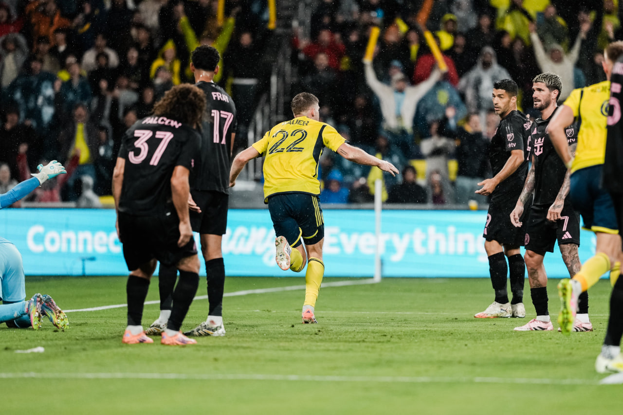 "La grandeza del fútbol americano: Inter Miami cae ante Nashville en un partido con más drama que goles"