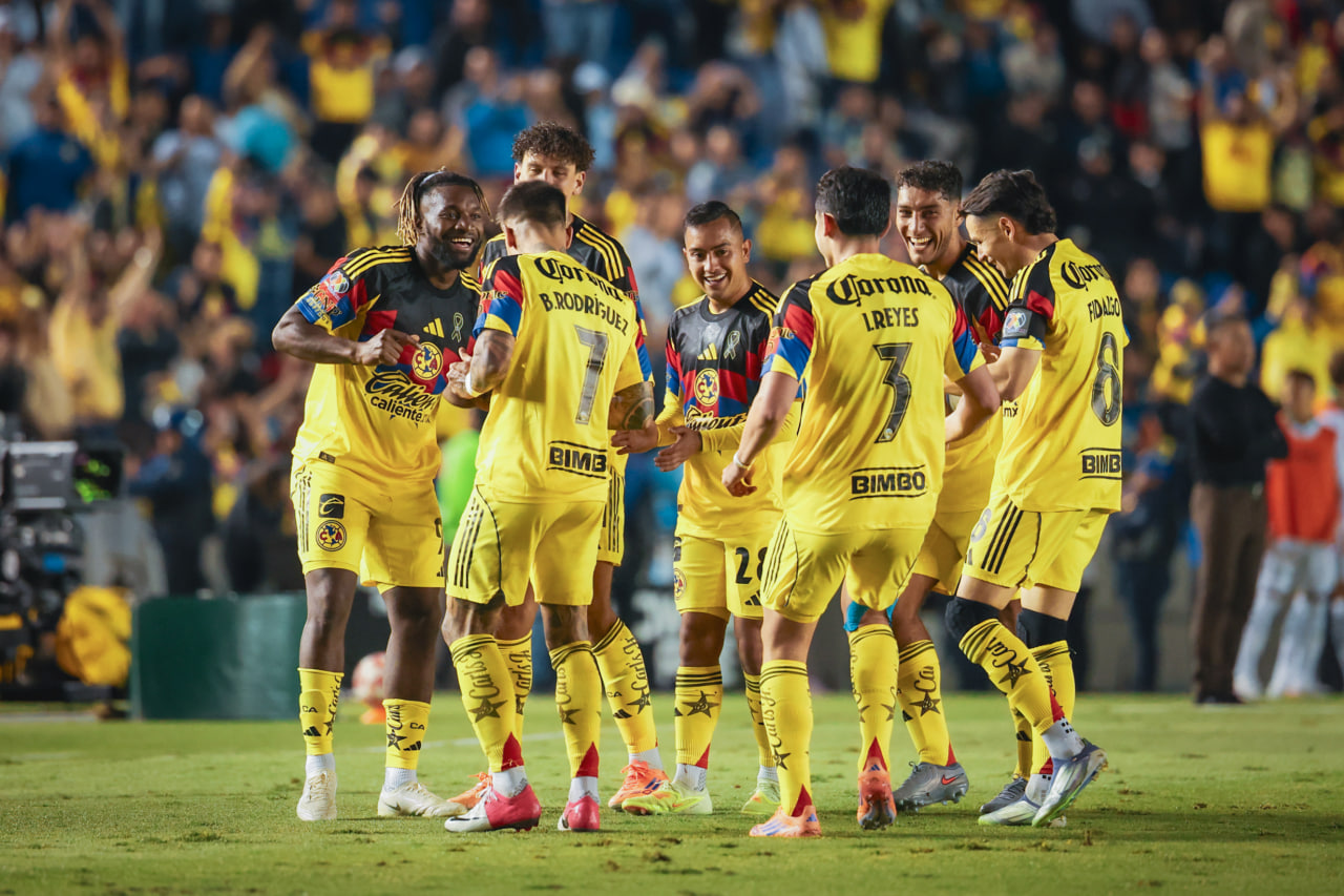 La Tri una nueva altura: América impone su autoridad y se coloca en la zona UEFA después de aplastar al León con un rotundo 2-0.