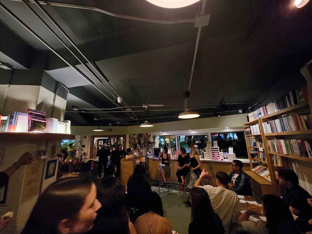 "La Noche de la Literatura Vive: 'Service95' Aterriza en CDMX con Energía y Cultura"