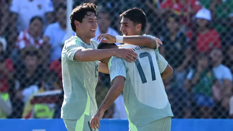 México da un golpe definitivo a Bolivia y salva su honor en la gira de amistosos con triunfo ajustado.